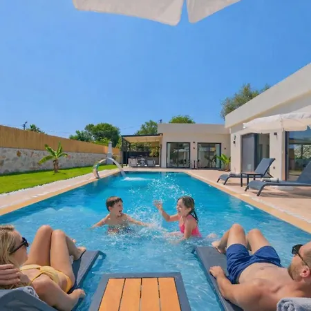 Tera Private Pool & Jacuzzi 빌라